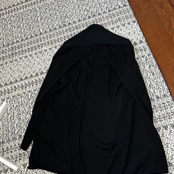 Aritzia cardigan - Picture 3 of 5